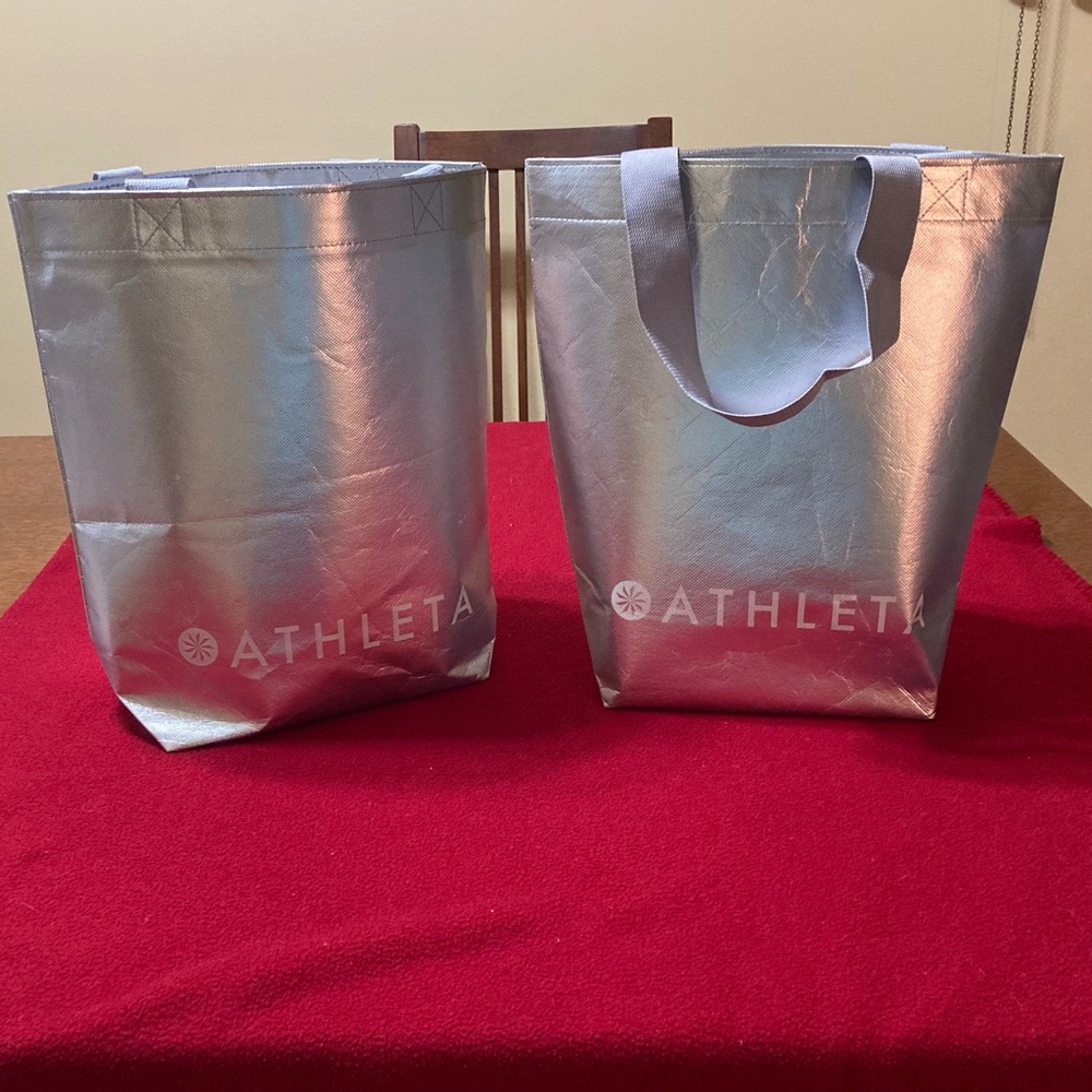 🎉 $3/15 Three silver Athleta totes